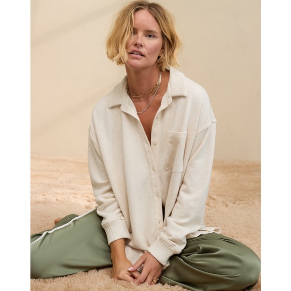 aerie Jackets & Blazers - Aerie LumberJane Cream Fleece Oversized Button Down Shirt Size XS